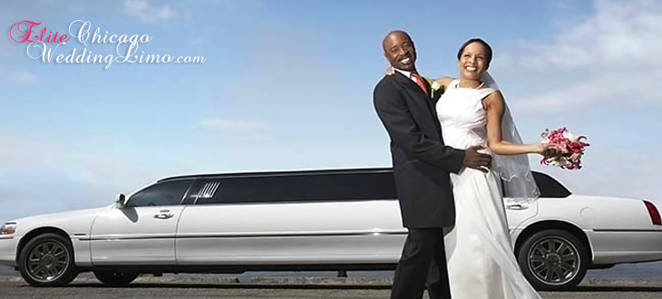 stretch-lincoln-wedding-limo-chicago-just-married-couple